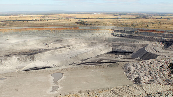 Mitsubishi Coal Holdings projects